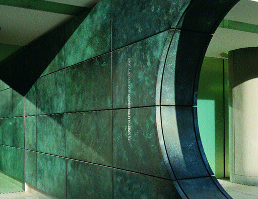 Thumbnail Derwent London Annual Report 2001